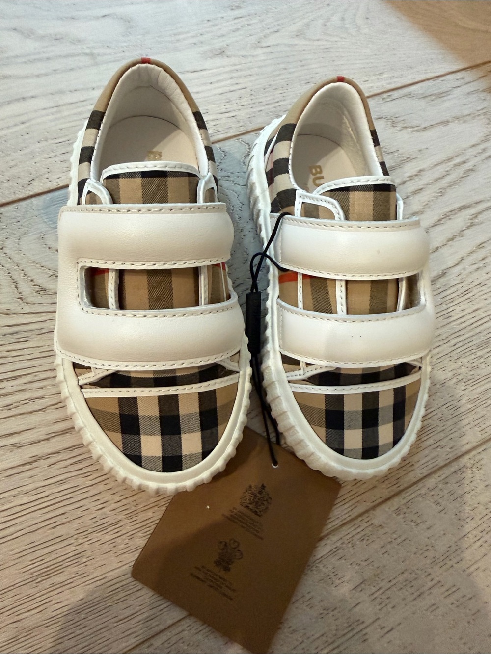 AUTHENTIC Burberry Tan & Black Plaid Kids Slip-On Sandals SIZE 24